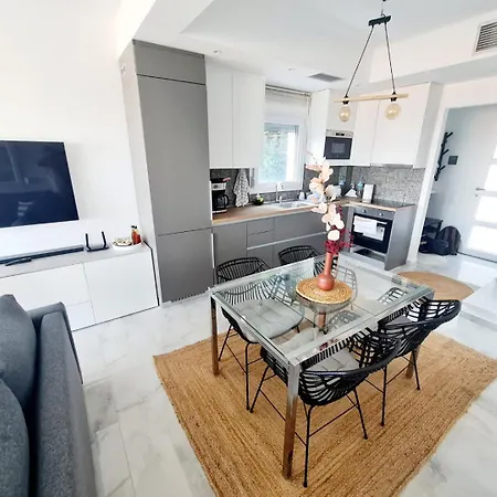 Nana's Seaview Apartamento *