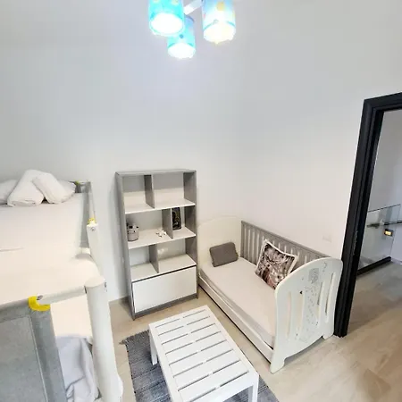 Nana's Seaview Apartament *